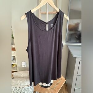 Market & Spruce Women's Black Sleeveless Top